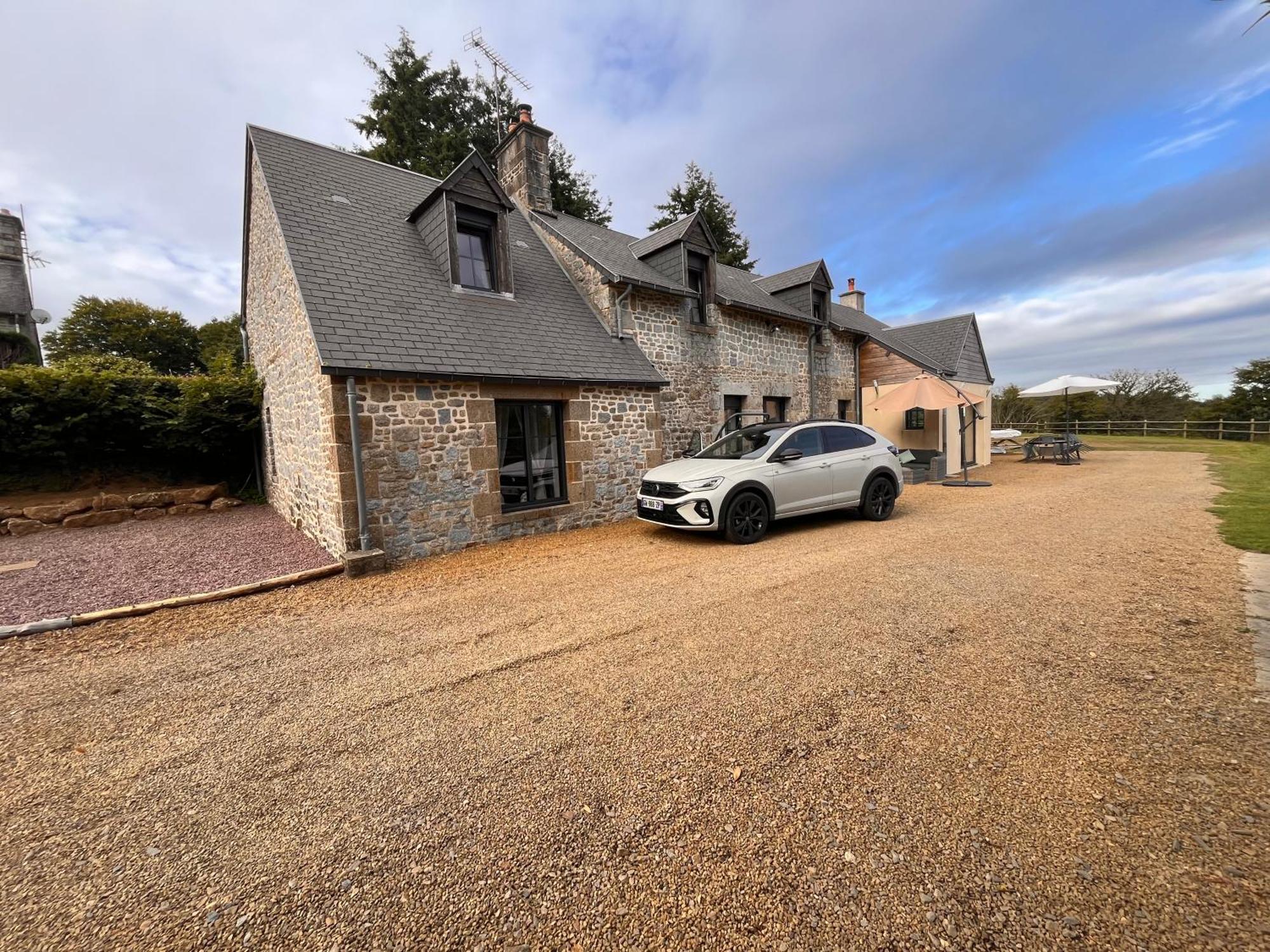 Villa Madelaine Ranch, Nouvelle Piscine 2025 Le Gast Esterno foto